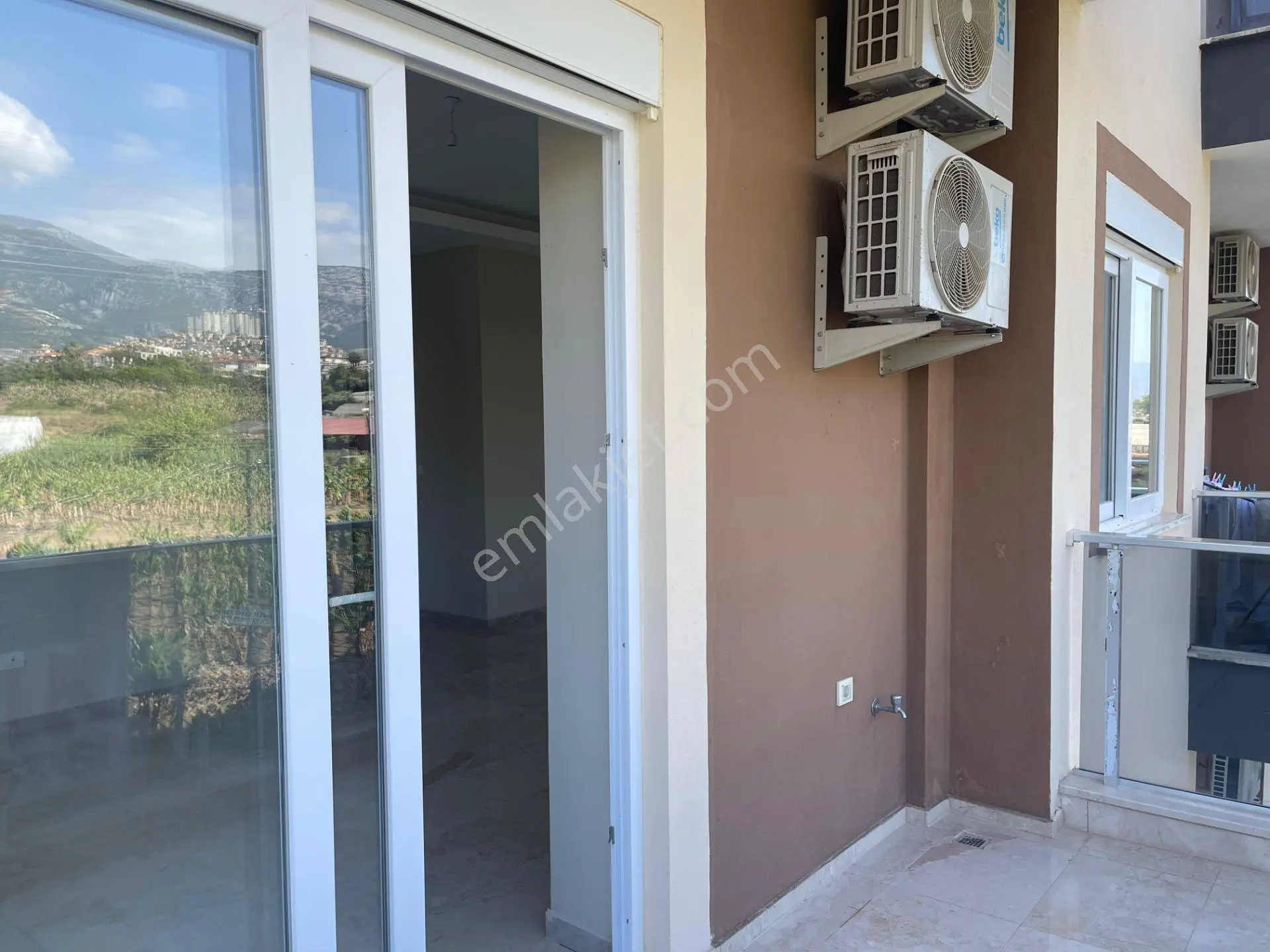 Kargıcak'ta Doğa Manzaralı Eşyalı 1+1 Satılık Daire - Görsel 31