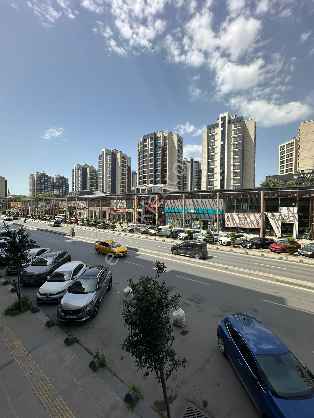 Çigdem Emlak'tan Cadde Üstünde Geniş Kiralık Ofis - Görsel 27