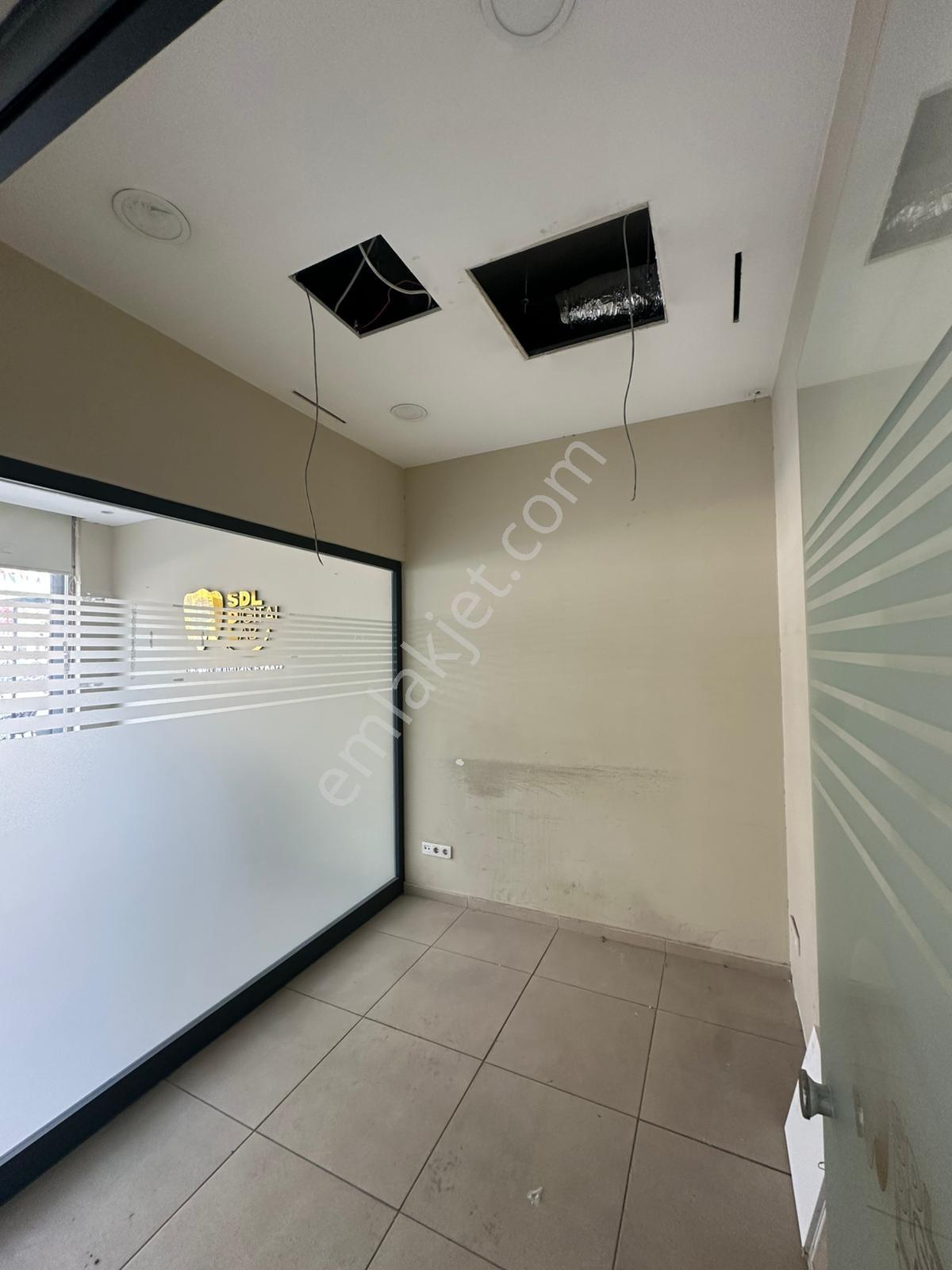 Çigdem Emlak'tan Cadde Üstünde Geniş Kiralık Ofis - Görsel 3