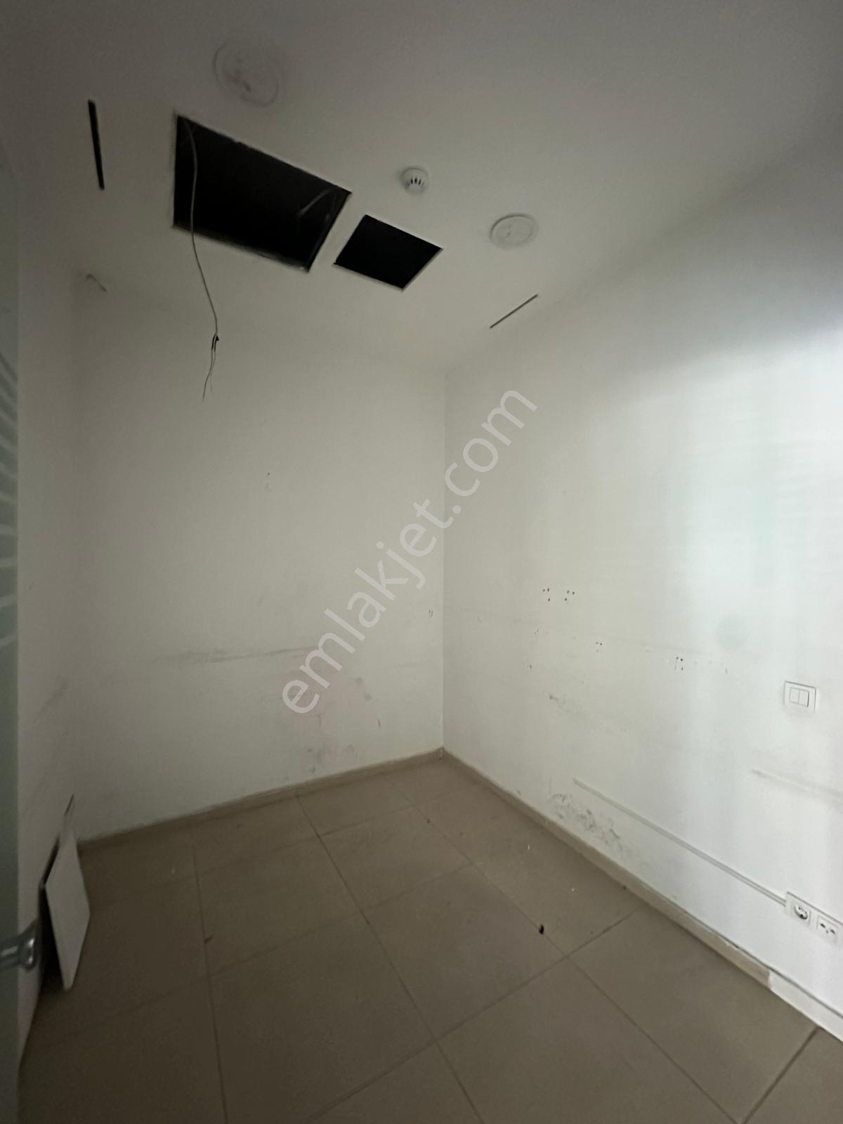 Çigdem Emlak'tan Cadde Üstünde Geniş Kiralık Ofis - Görsel 7