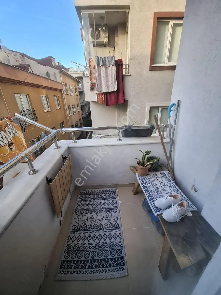 Ümraniye Çakmak İtfaiyeye Yakın Asansörlü Binada Arakat 2+1 - Görsel 12