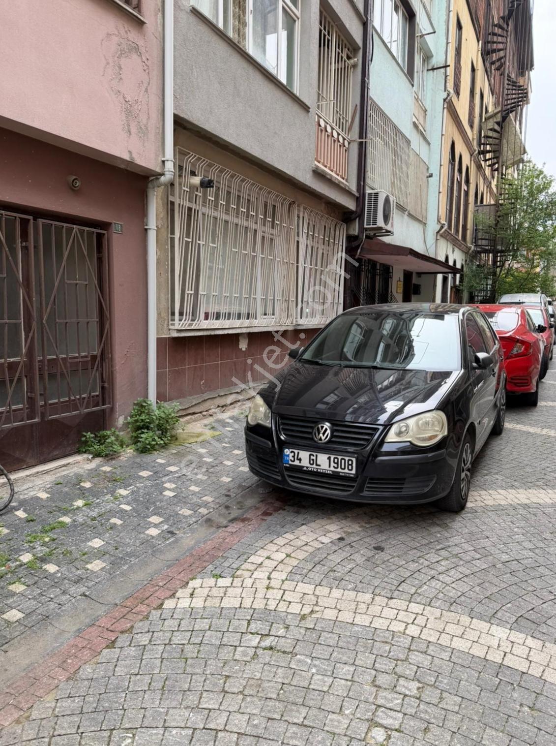 Setbaşında 1+160 M2 Kombili Temiz Kullanışlı Daire - Görsel 8