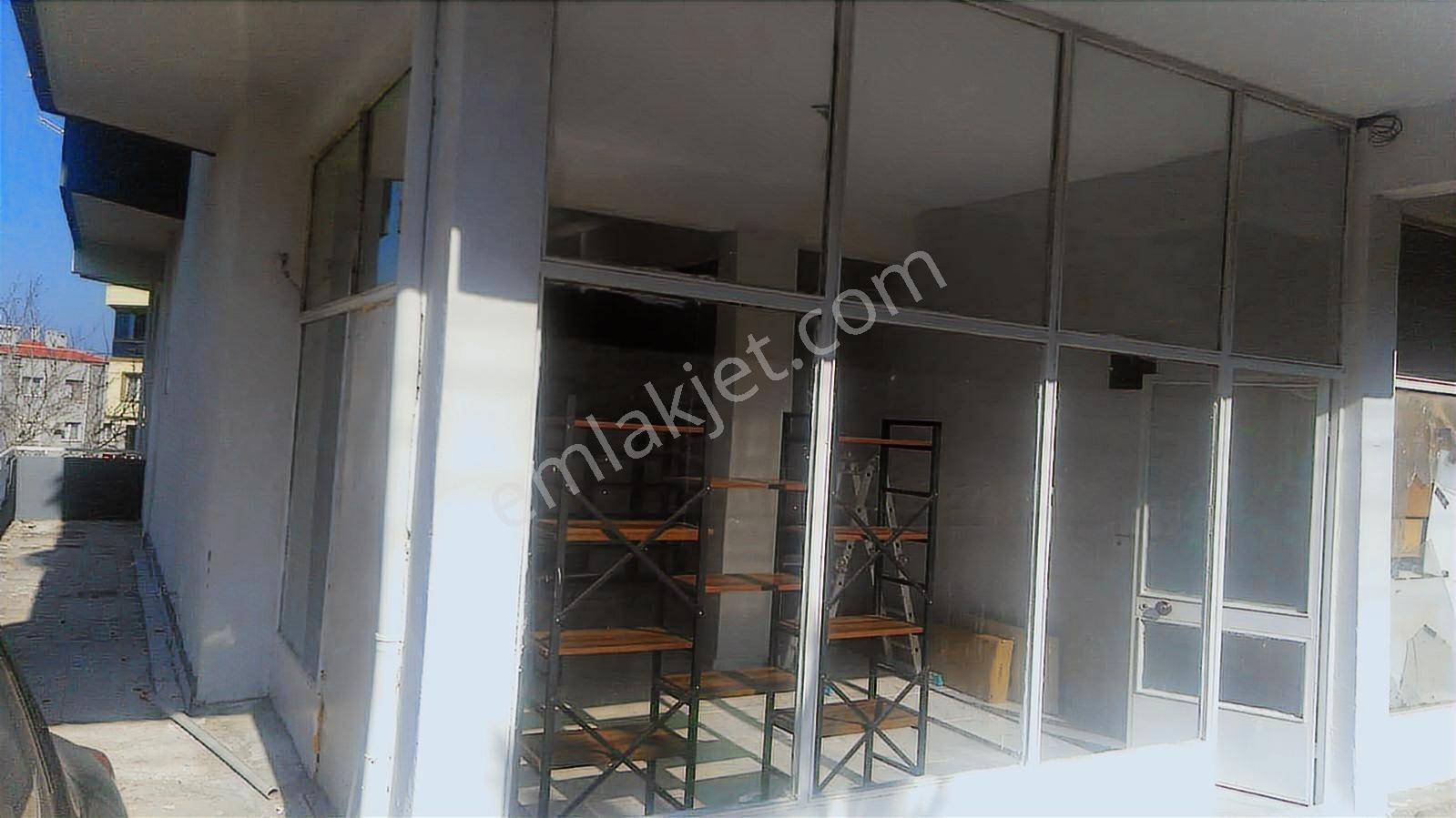 Urla Mareşal Fevzi Çakmak Mahallesinde Kiralık İş Yeri - Görsel 15