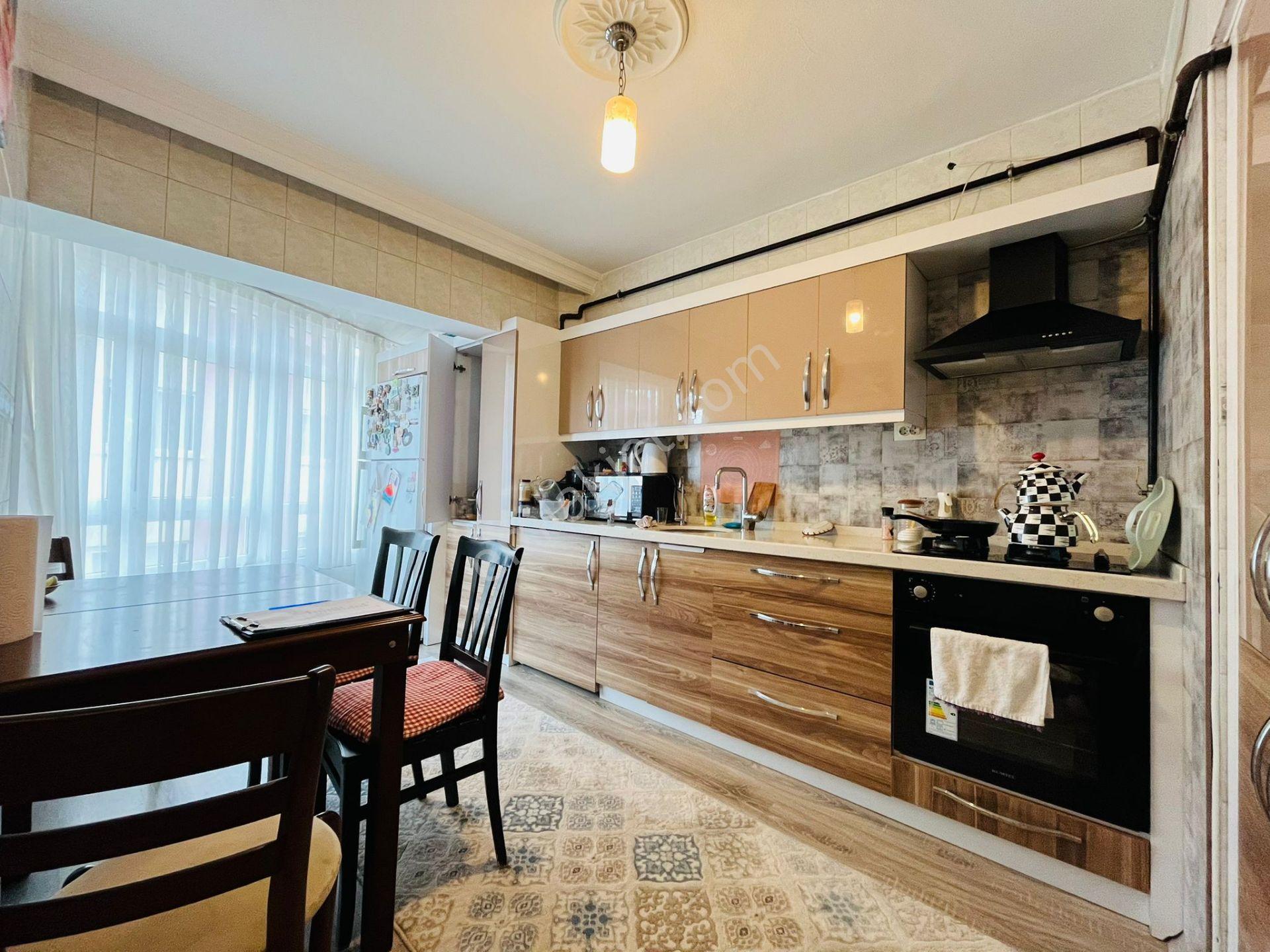 Kartal Tepe Mah. Okullar Cd. 4+1 Teraslı 240m² Ön Cephe Dublex - Görsel 5