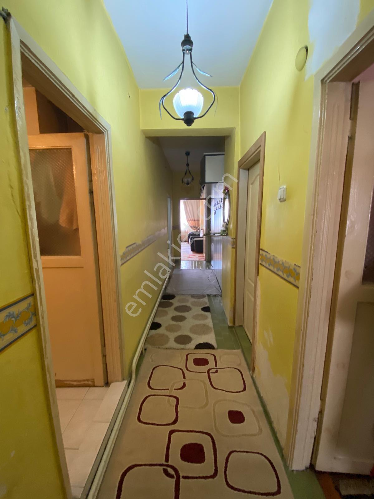 Ulugazi Mahallesinde İci Temiz Satılık Dublex Daire - Görsel 19