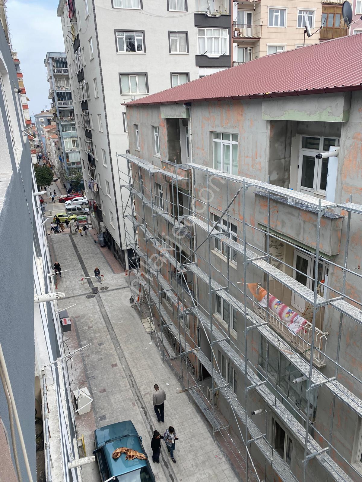 Ulugazi Mahallesinde İci Temiz Satılık Dublex Daire - Görsel 27