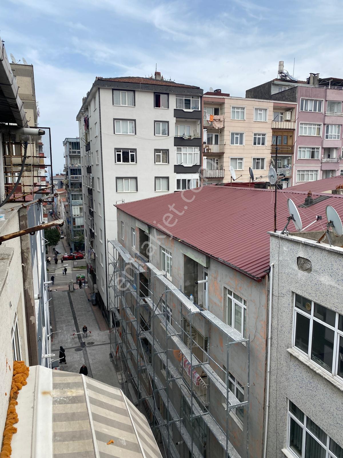 Ulugazi Mahallesinde İci Temiz Satılık Dublex Daire - Görsel 23