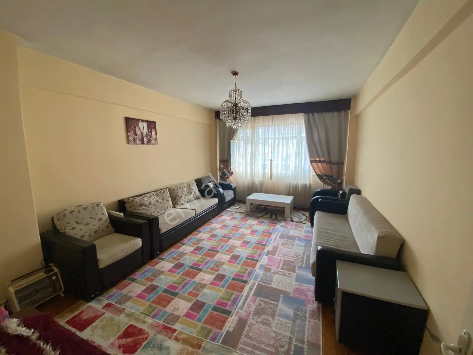 Ulugazi Mahallesinde İci Temiz Satılık Dublex Daire - Görsel 5