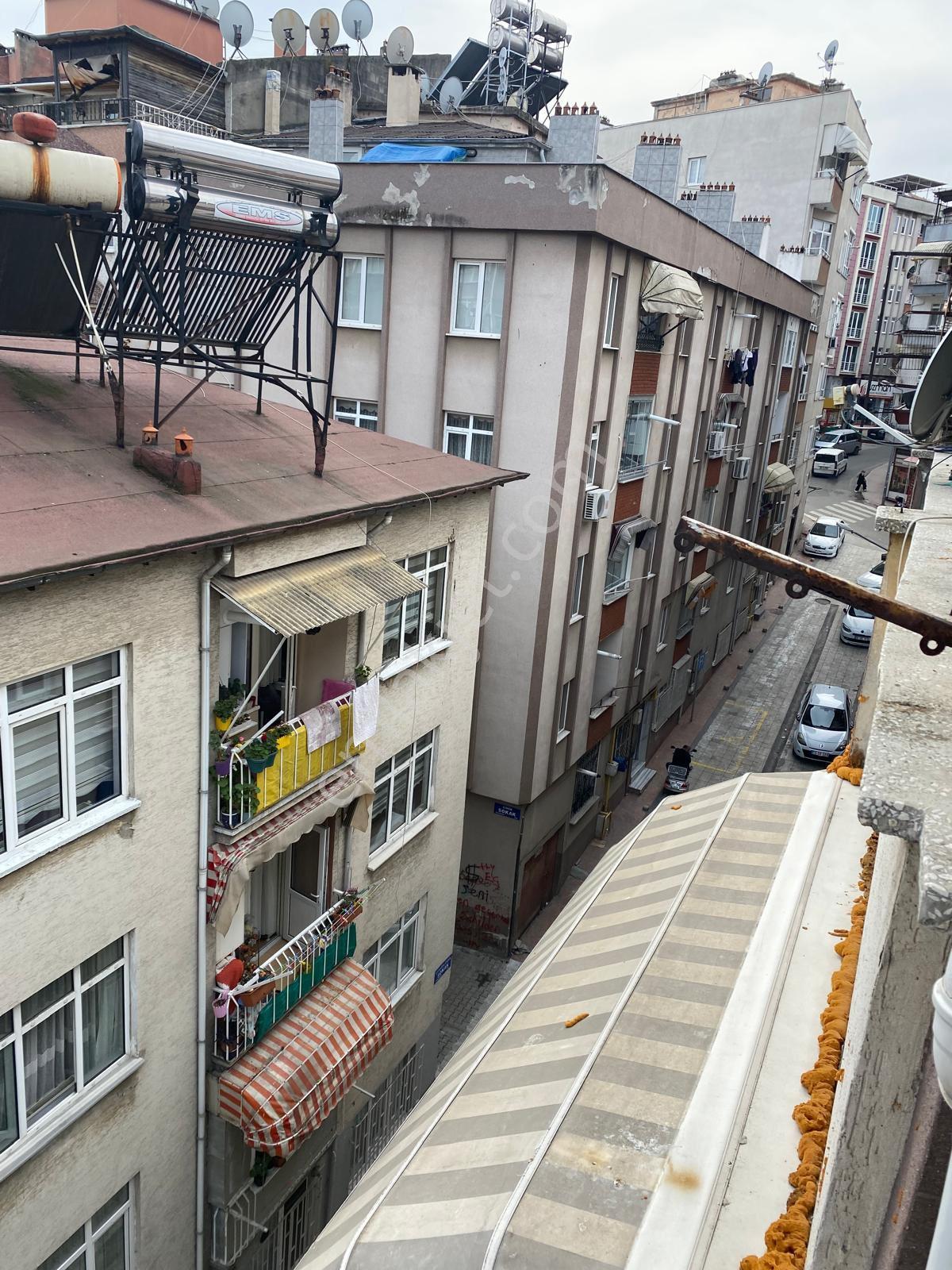 Ulugazi Mahallesinde İci Temiz Satılık Dublex Daire - Görsel 21