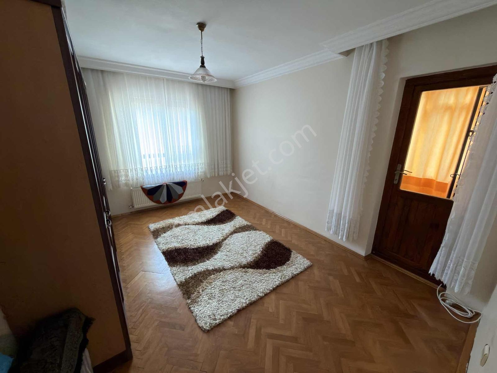 Çankaya Kırkkonaklar'da Ara Kat Yapılı 190 M2 4+1 Satılık Daire - Görsel 14