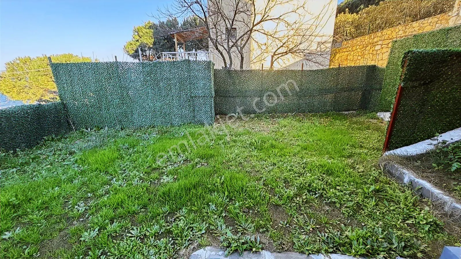 Yeni Foça Donatkent Sitesinde Tripleks Deniz Manzaralı Villa - Görsel 34