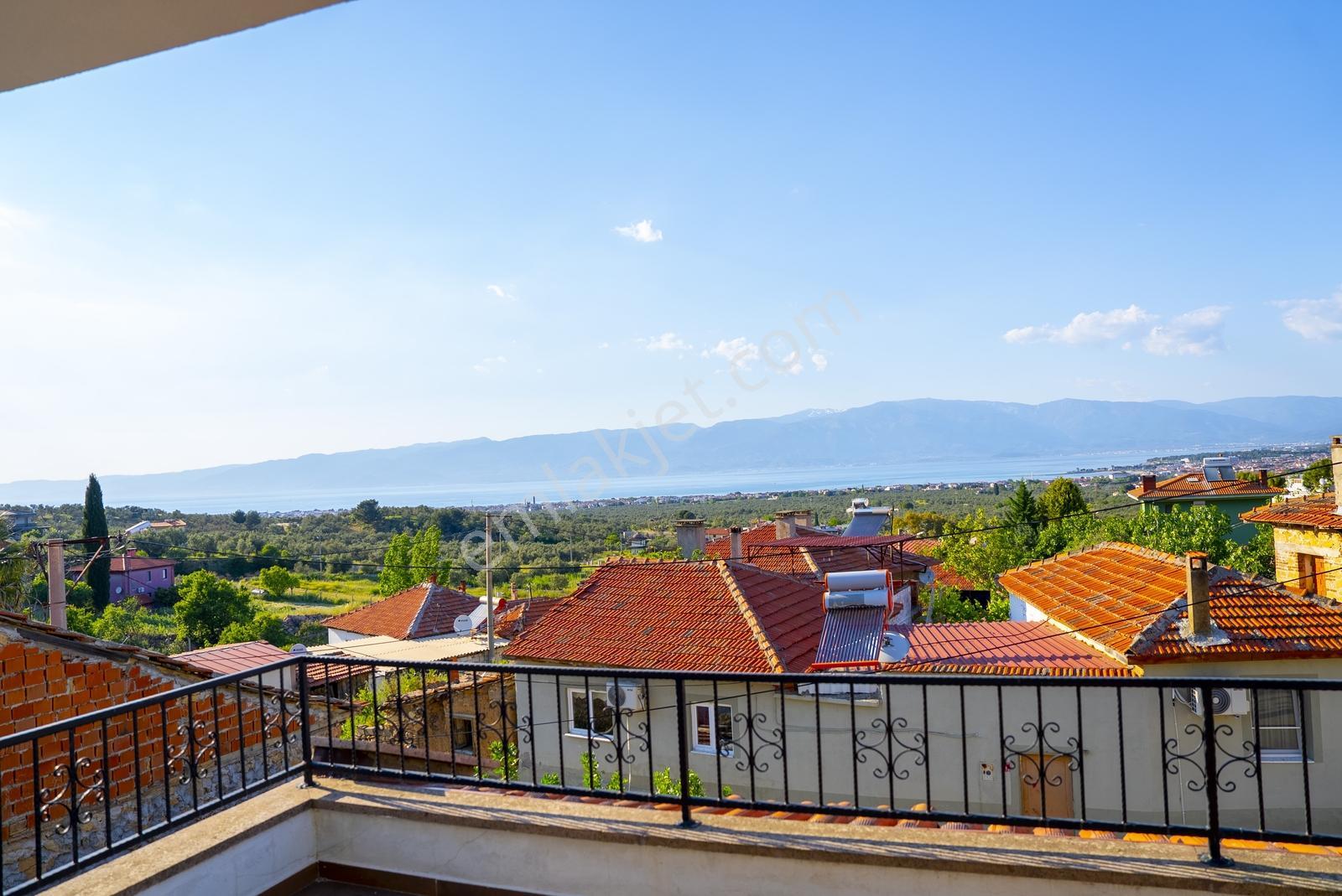 Onmax Taylıelinde Deniz Manzaralı Konak Havasında Lüks Taş Villa - Görsel 31
