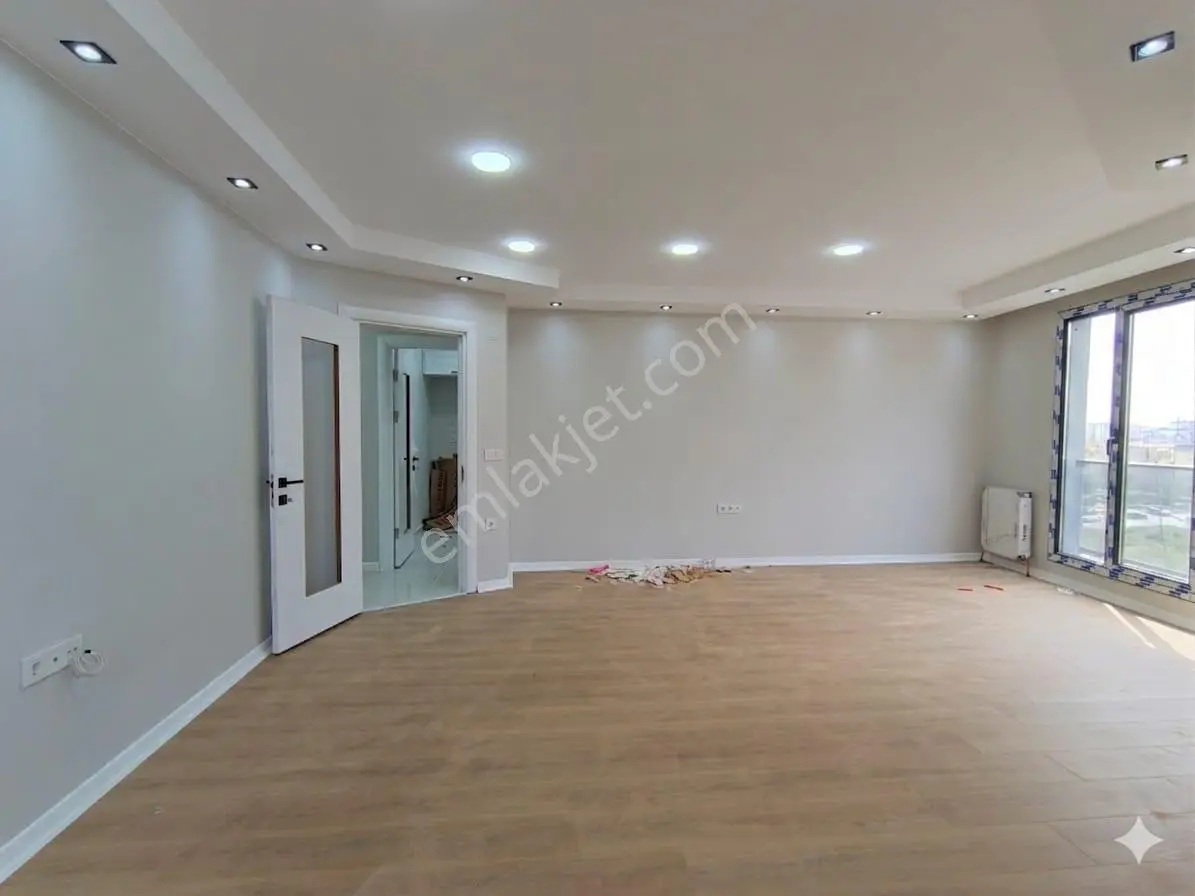 Çekmeköy Merkez Mah Satılık Ultra Lüks 3+1 135m2 Ara Kat Daire - Görsel 5