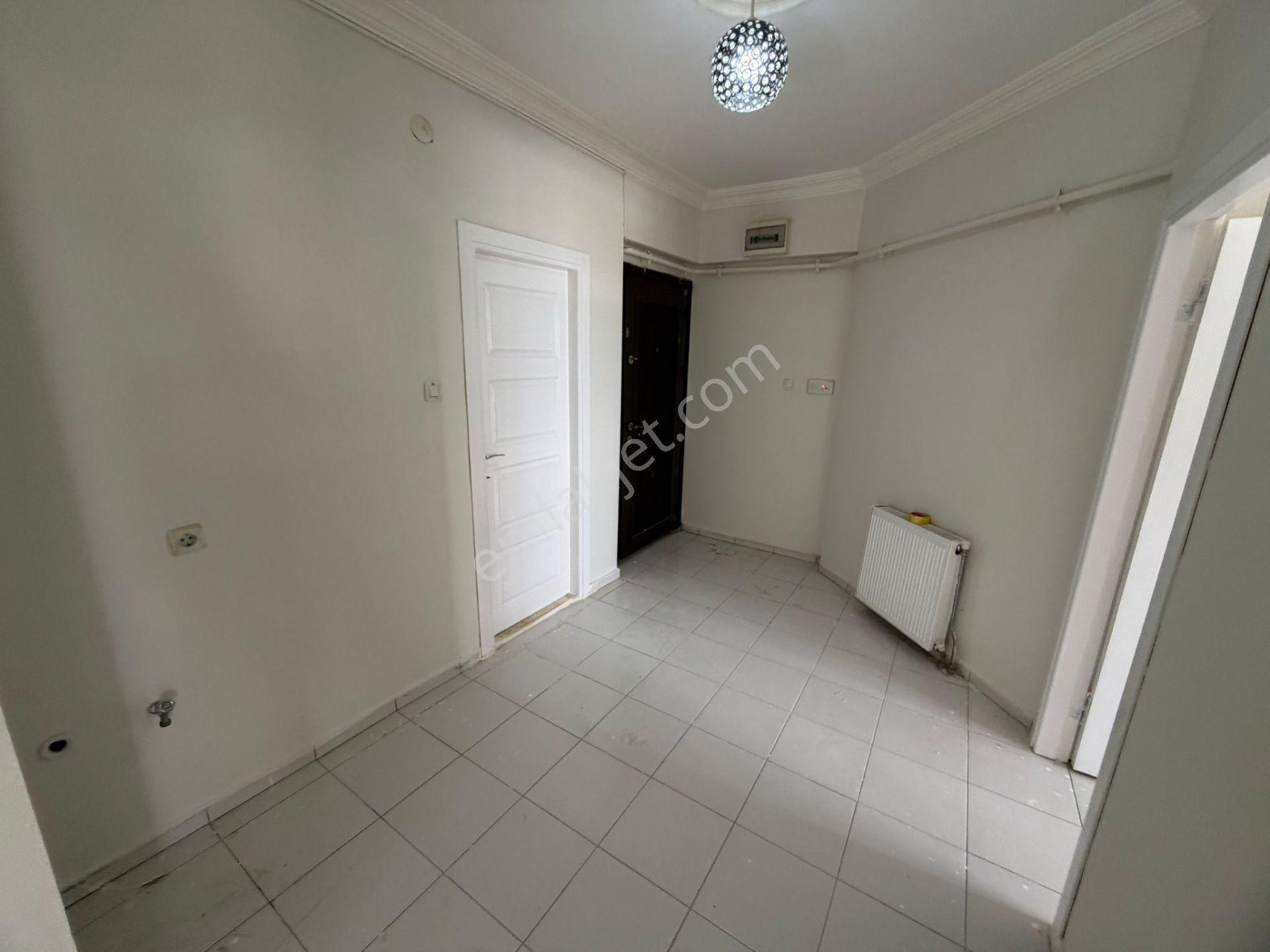 Mevsim Gayrimenkul'den Yeni Mahallede 1+1 Kiralık Daire - Görsel 8
