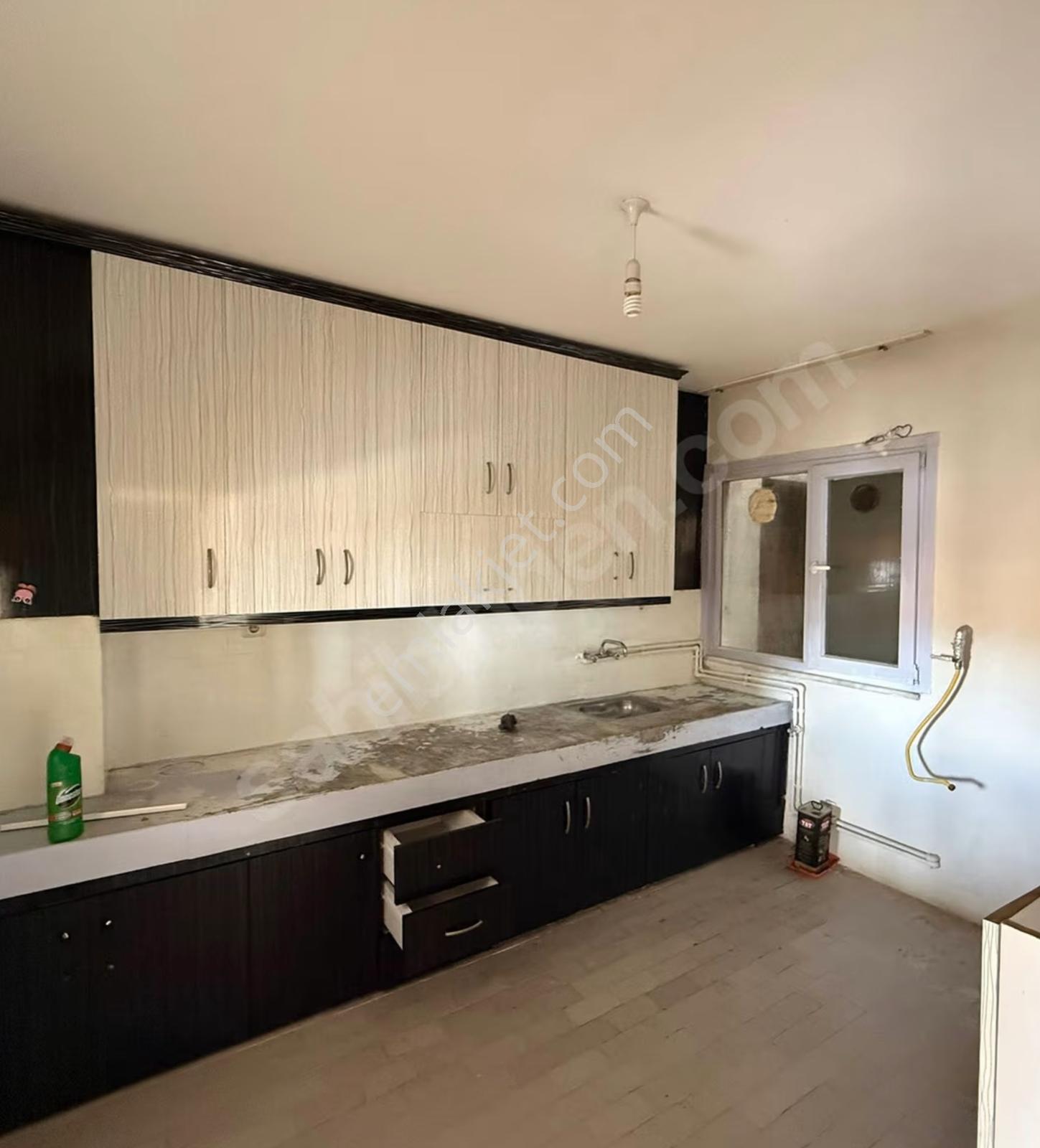 İstanbul Cd. Merkezi Konum 3+1 Kiralık Ferah Daire - Görsel 14