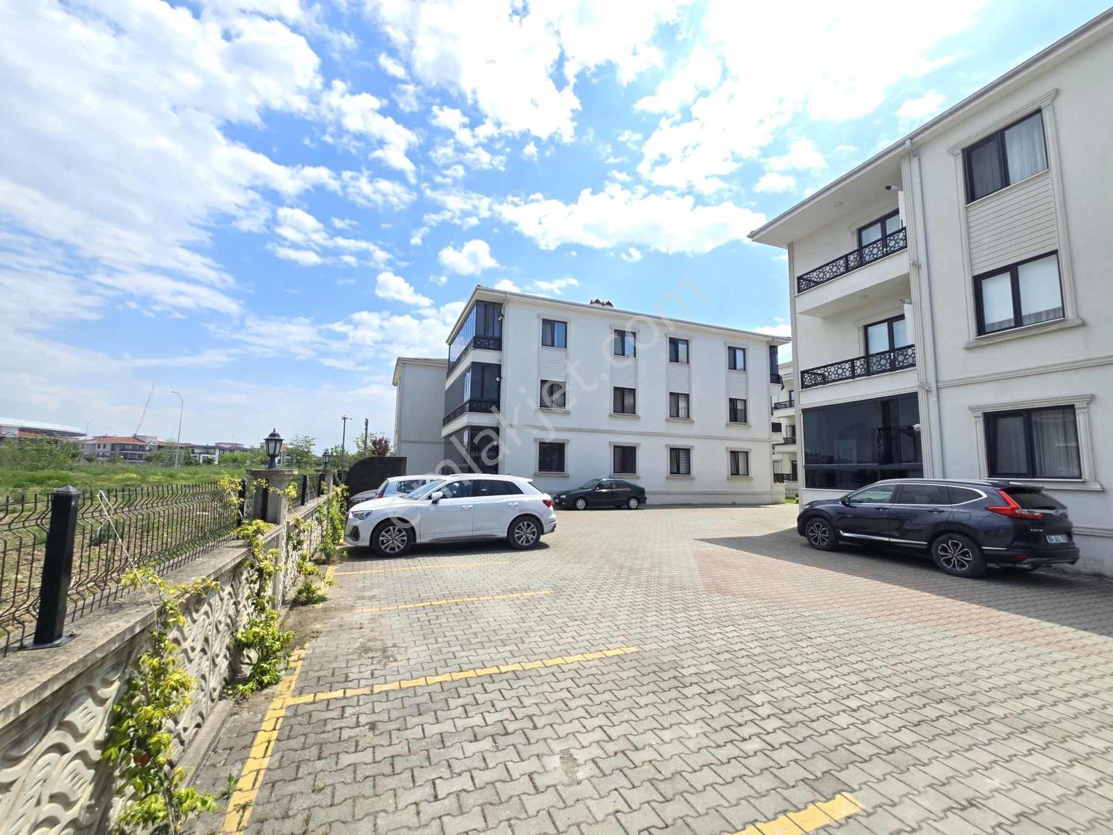 Sakarya Şehir Stadyumu Karsında Harika Konumda Satılık 3+1 Daire - Görsel 14