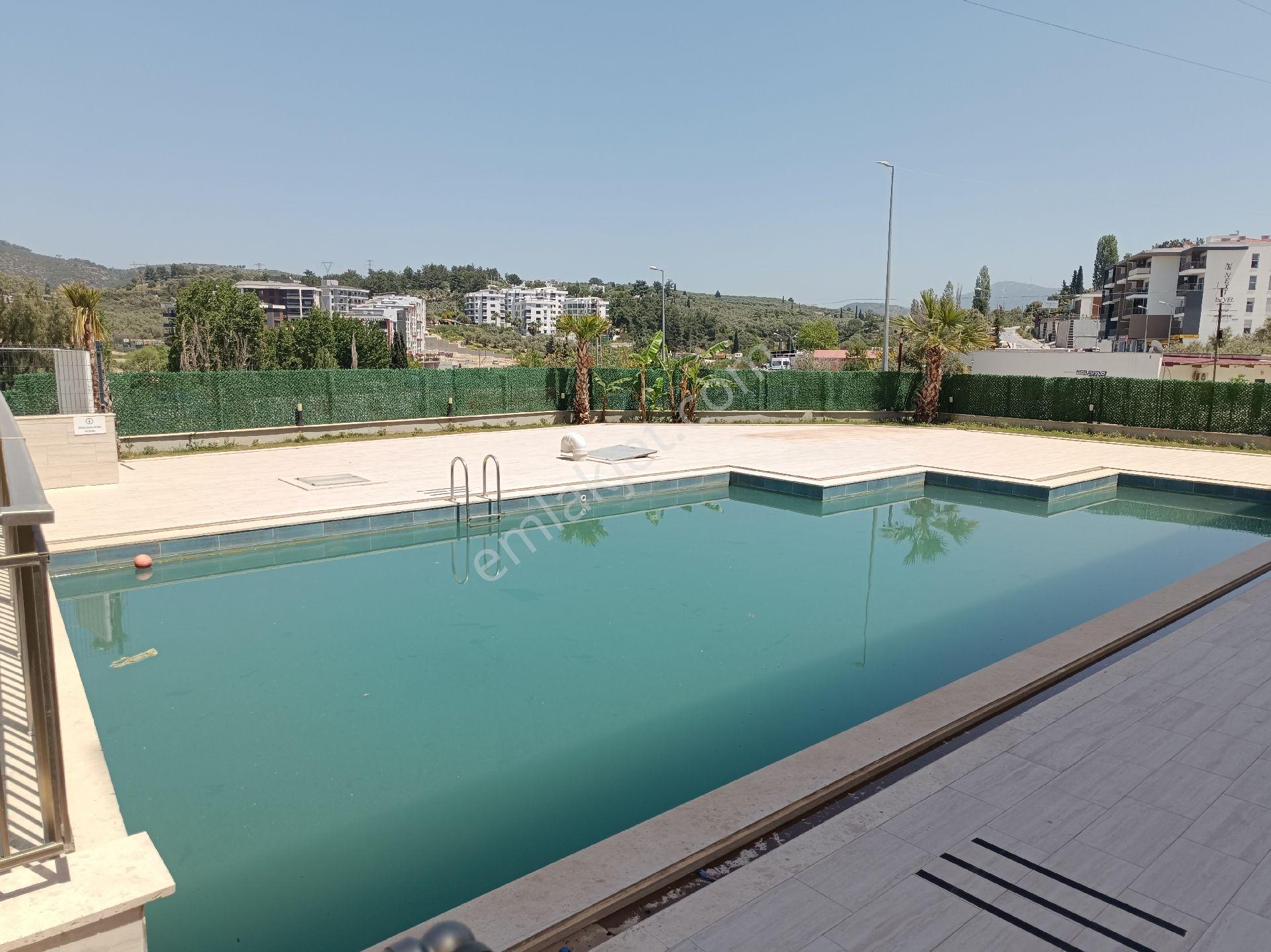 Kuşadası Merkeze Yakın Lüx Site 1+1 Yerden Isıtma Satılık Daire - Görsel 4