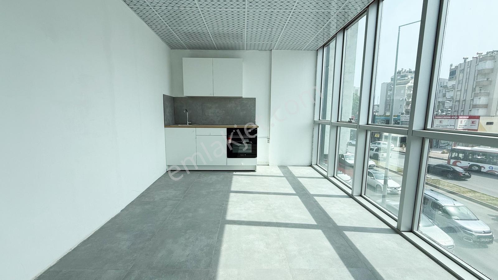 Güzeloba Havalimanı Caddesi'nde 3 Katlı Kiralık İşyeri - Görsel 11