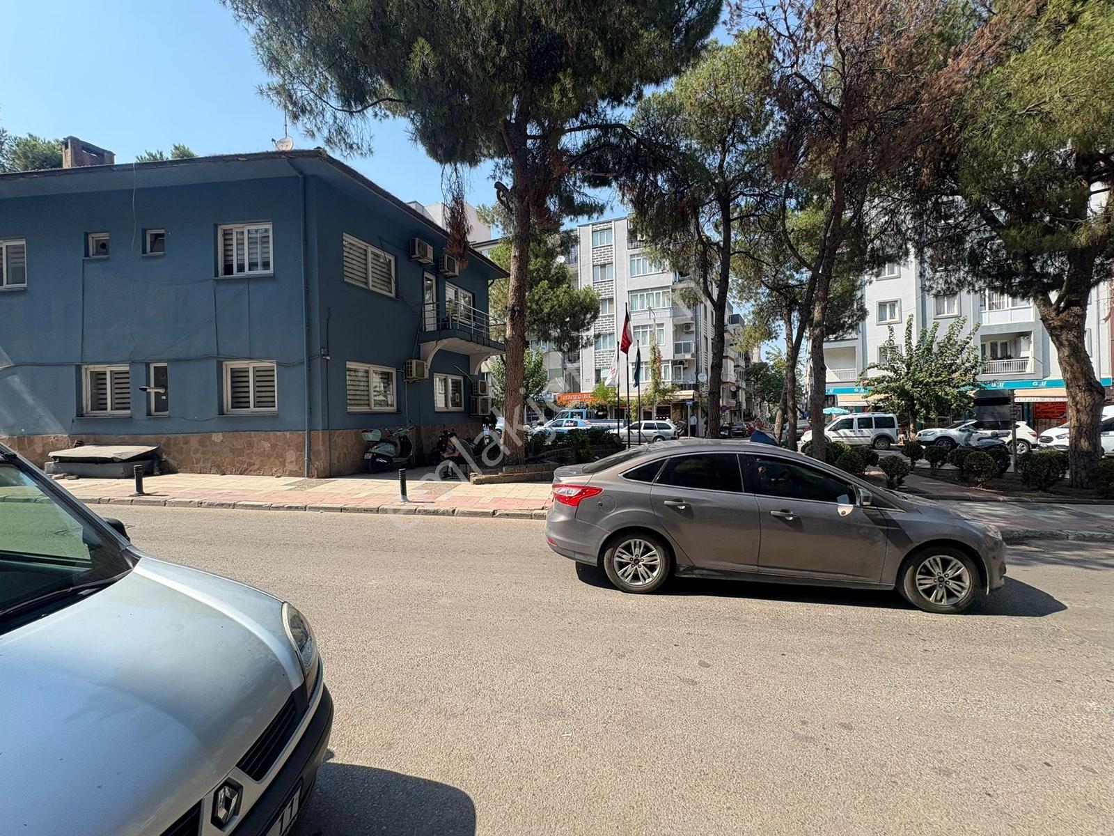Alaybey Mah. Zabıta Karşısı Ana Cadde Üzeri 35 M² Wcli Dükkan - Görsel 13