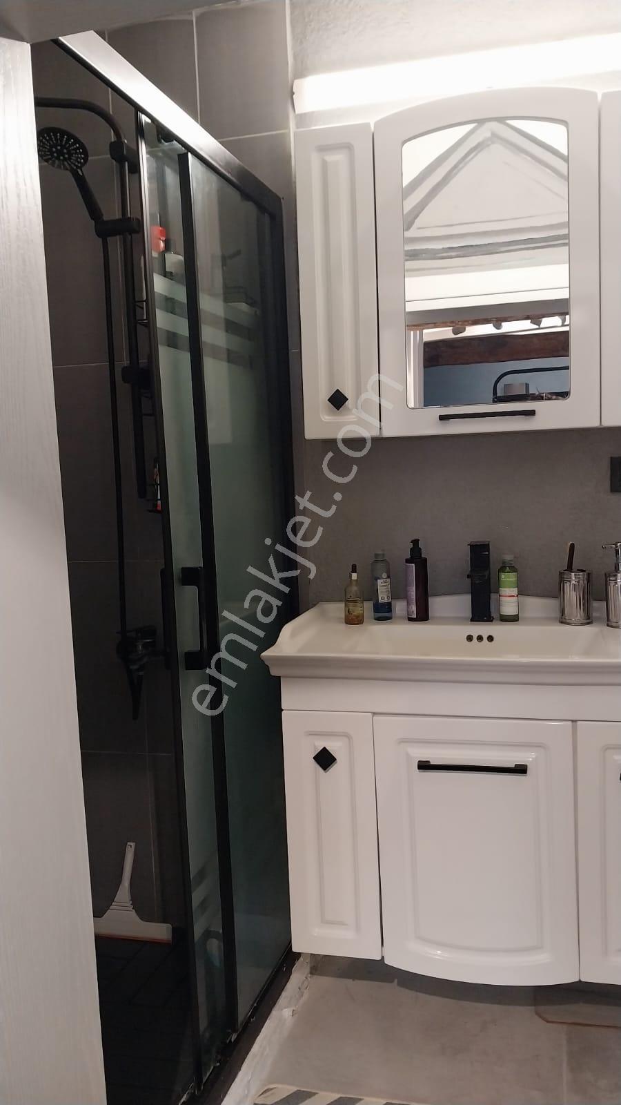 Ayvalık Merkez'de Deniz Manzaralı 2+1 Loft Tarzı Asma Katlı Rum Evi - Görsel 7