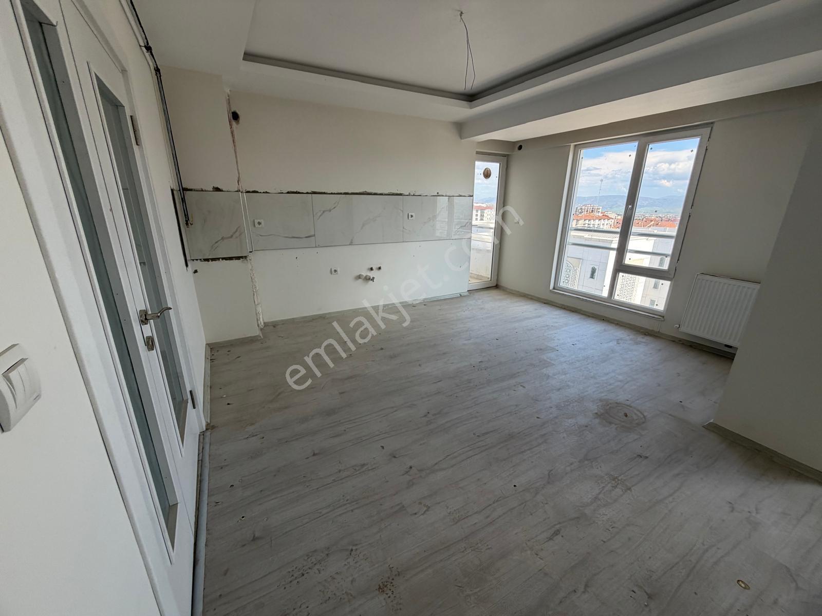 Mevsim'den Üniversite Mah Cadde Üstü 5+1 Dubleks Sıfır Daire - Görsel 19