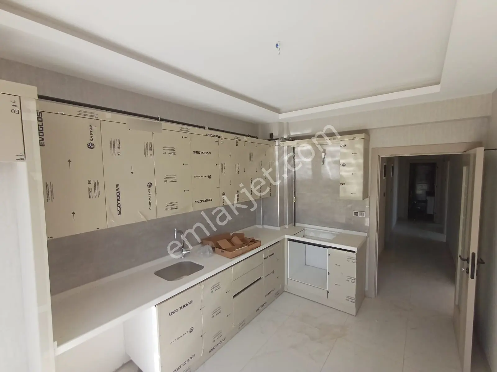 Emrah Çiftci'den Selçuklu Yazır Mah.kanyon Park Civarı Satılık 2+1 Sıfır Lüks Daireler - Görsel 3