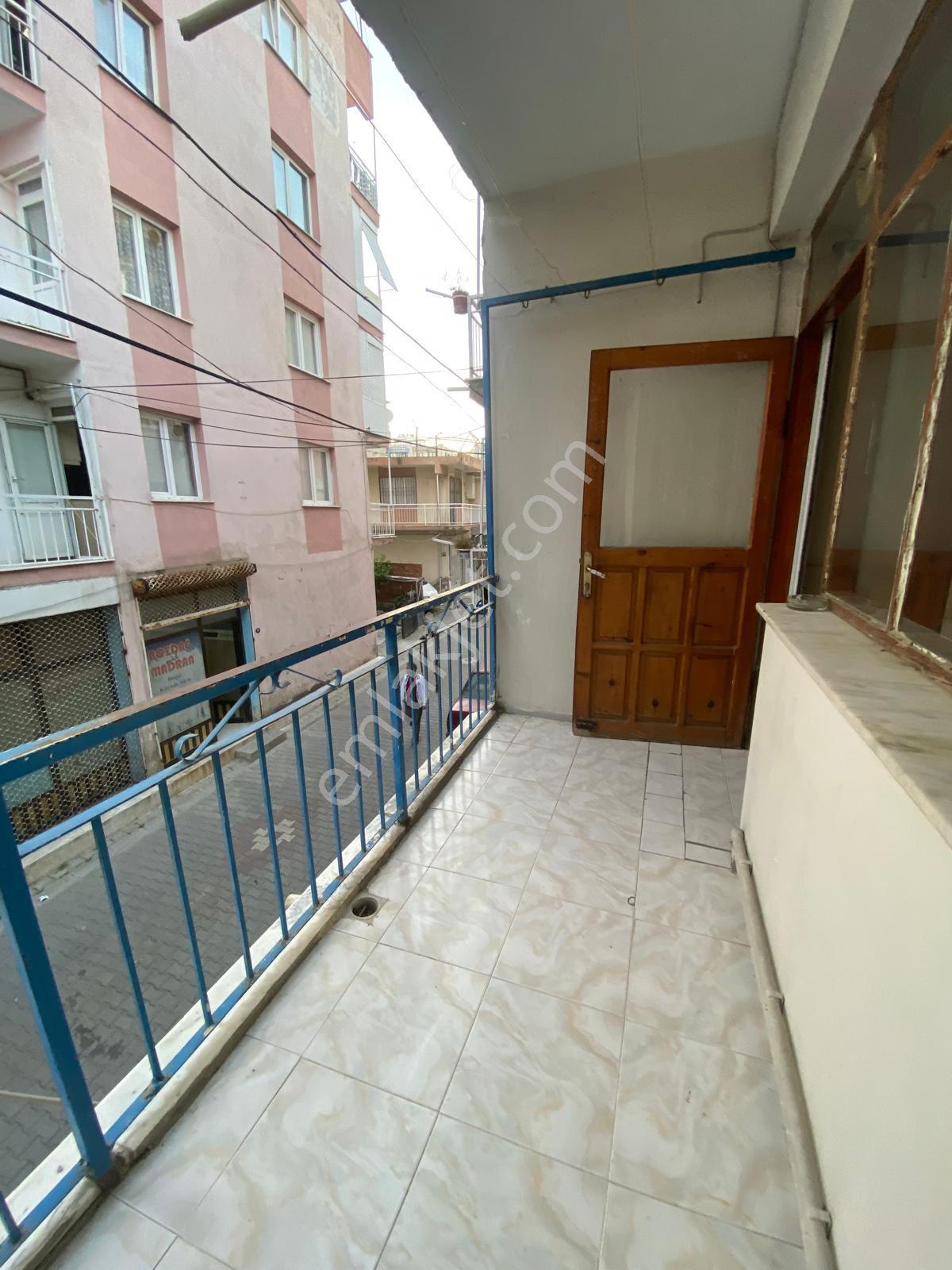 Bayraklı Adalet Mah Merkezi Konumda Geniş Ferah 2+1 Kiralık Daire - Görsel 8