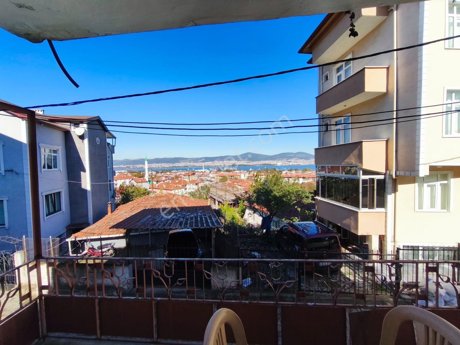 Remax Natural'den Şehitler Mahallesinde Üç Katlı Komple Bina - Görsel 11