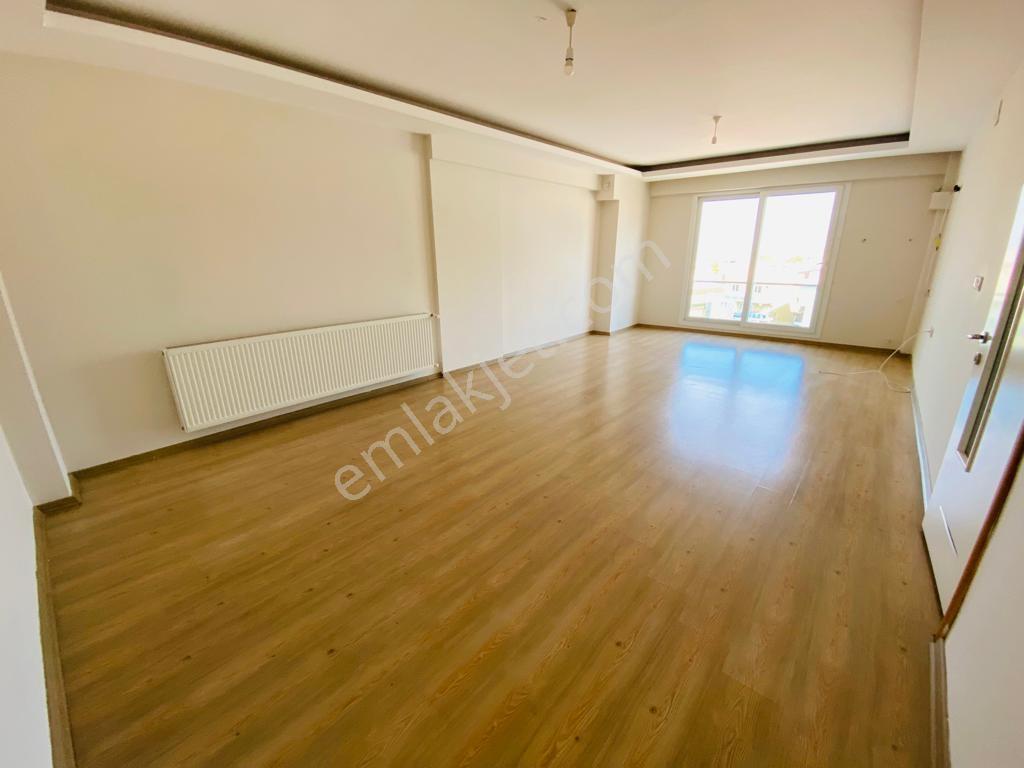 Kurşun Grup'tan Cumhuriyet Mah 3+1 Havuzlu Sitede Kiralık Arakat - Görsel 24