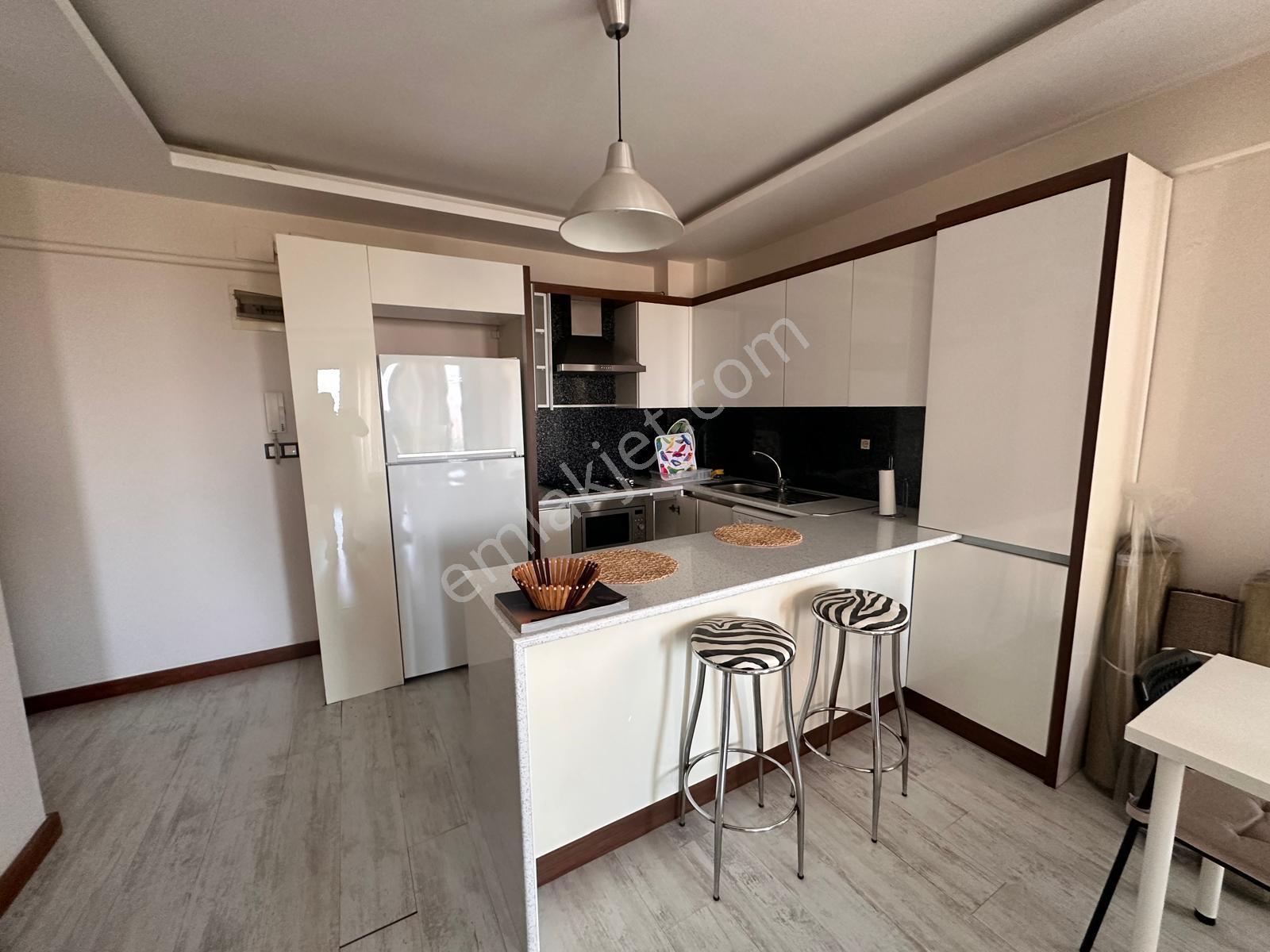 Güzelyurt Mh. Site İçi Kapalı Havuzlu 1+1 Full Eşyalı Arakat - Görsel 3