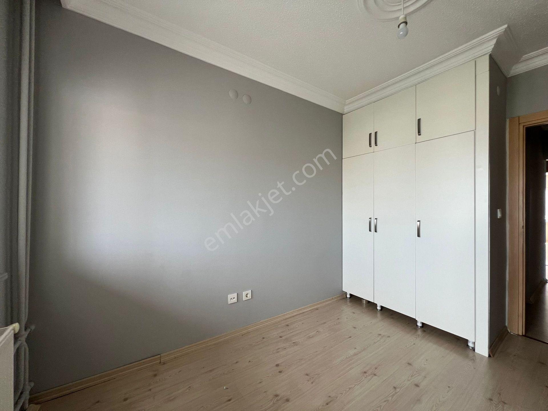 Molla Team'den Emlak Konutları 2.kısım Glorya Apt. Kiralık 3+1 - Görsel 31
