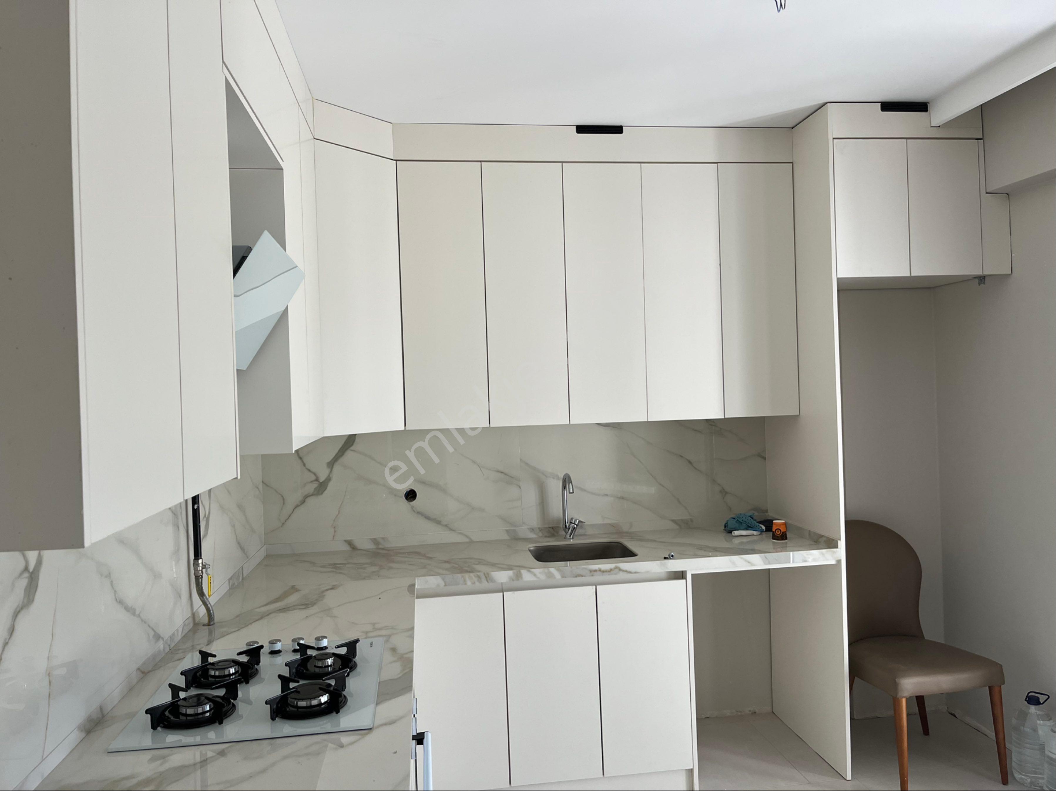Uşak Merkez Dikilitaş Mahallesinde Kiralık 3+1 Daire - Görsel 2