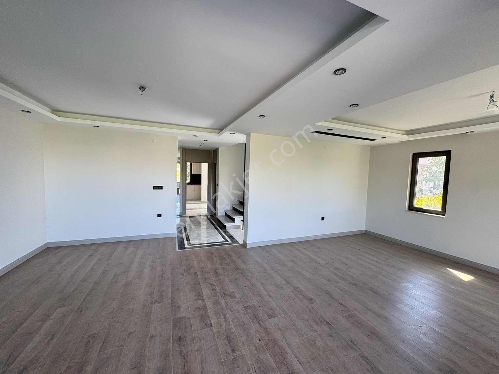 Mudanya Çağrışan'da Satılık 7+1 Müstakil Villa - Görsel 18