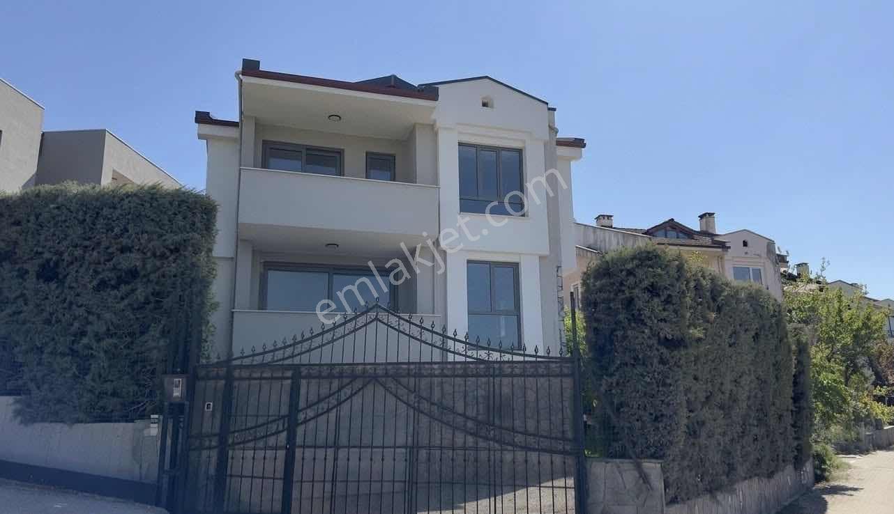 Mudanya Çağrışan'da Satılık 7+1 Müstakil Villa - Görsel 29