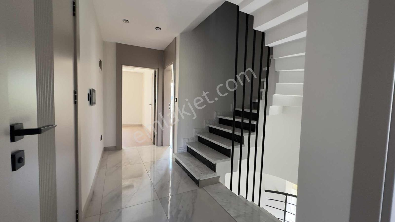 Mudanya Çağrışan'da Satılık 7+1 Müstakil Villa - Görsel 17