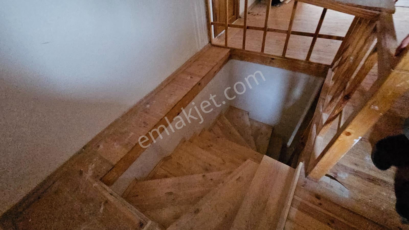 İznik İnikli'de,2 Katlı Evi Olan,göl Manzaralı 705 M² Arsa - Görsel 33