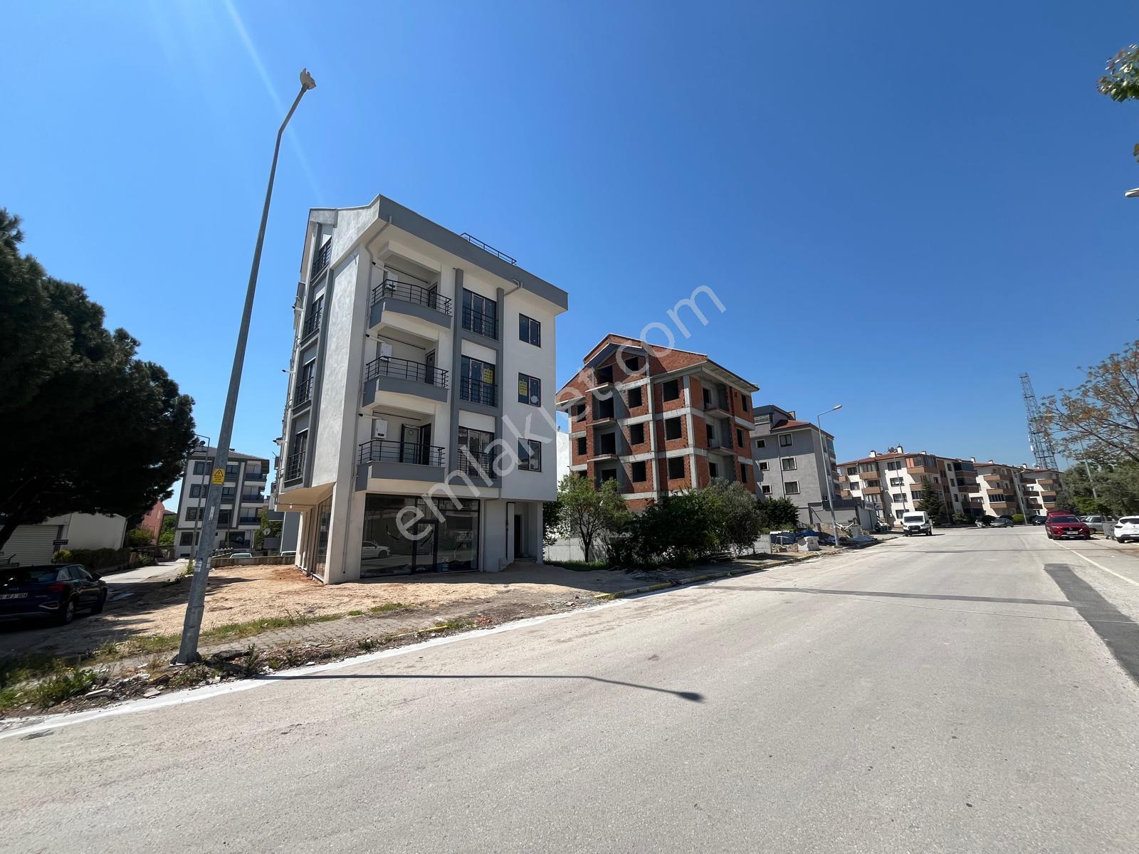 Cb King'den Yeni İzmir Yolu Caddesine Cepheli 1+1 Satılık Daire - Görsel 21