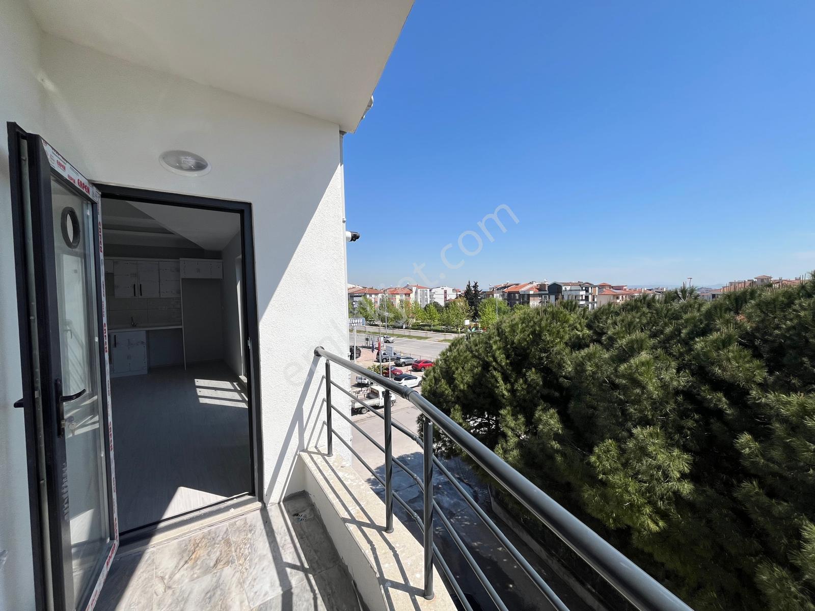 Cb King'den Yeni İzmir Yolu Caddesine Cepheli 1+1 Satılık Daire - Görsel 10