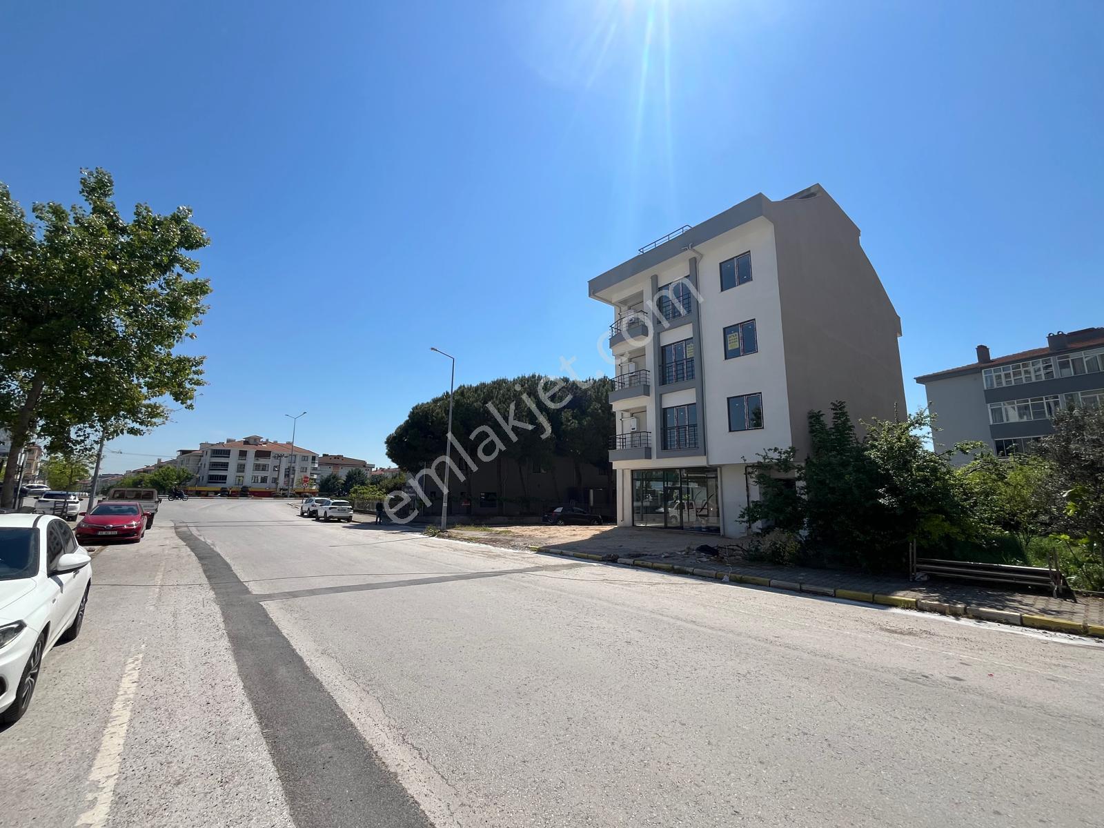 Cb King'den Yeni İzmir Yolu Caddesine Cepheli 1+1 Satılık Daire - Görsel 27