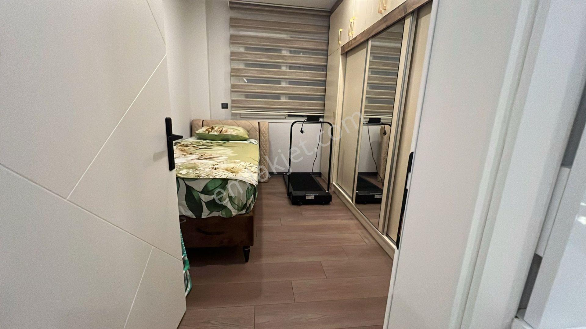 Havuzlu Site İçerisinde Full Eşyalı 2+1 Lüks Daire - Görsel 24