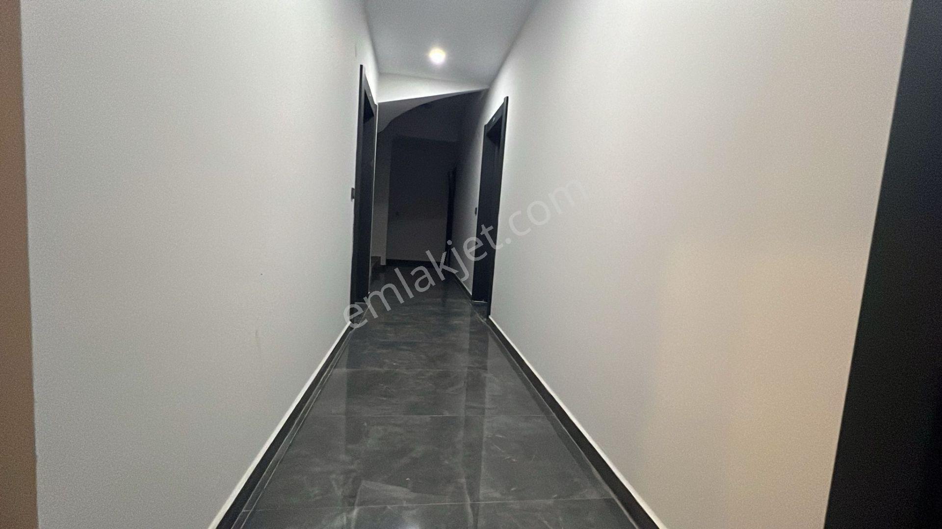 Havuzlu Site İçerisinde Full Eşyalı 2+1 Lüks Daire - Görsel 21