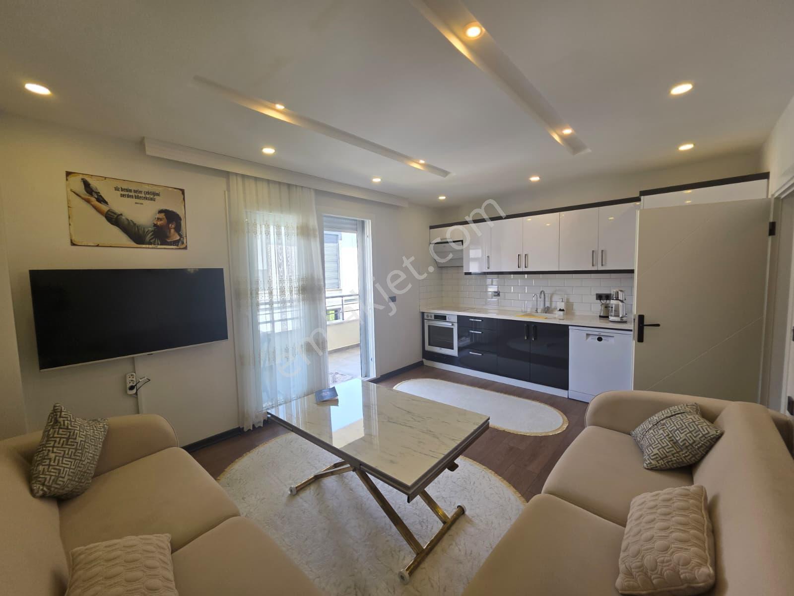 Havuzlu Site İçerisinde Full Eşyalı 2+1 Lüks Daire - Görsel 4