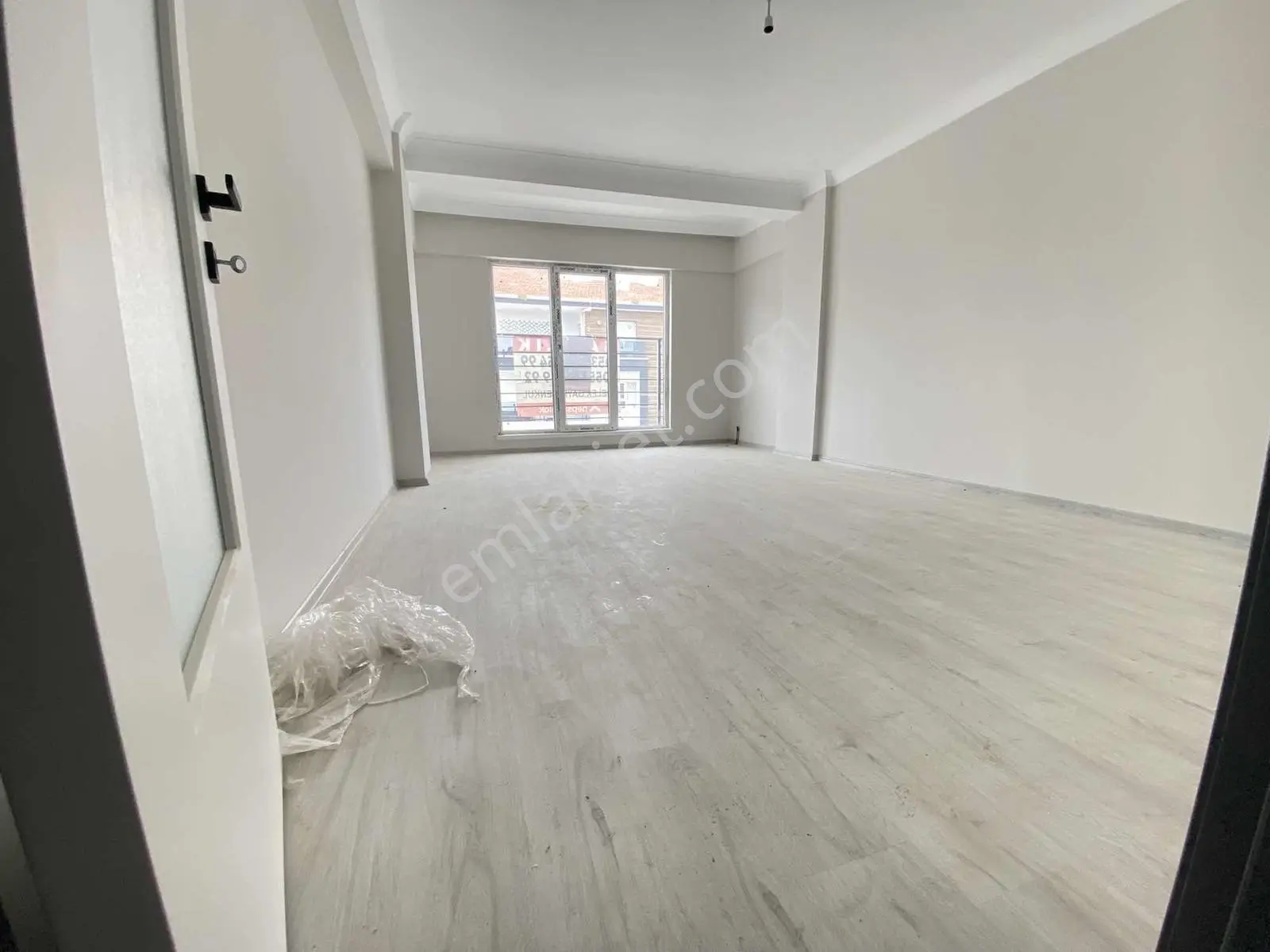 Ara Katta Caddeye Çok Yakın 3+1 110 M2 Sıfır Fırsat Dairesi..