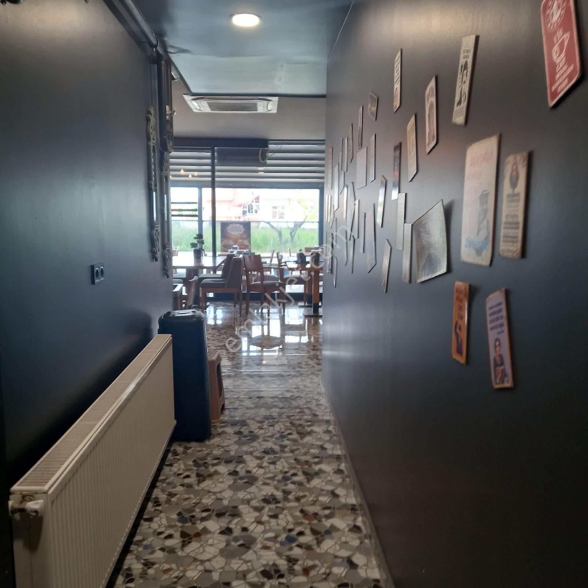 Cumhuriyet Mahallesinde 450 M2 Cafe Satılıktır - Görsel 6