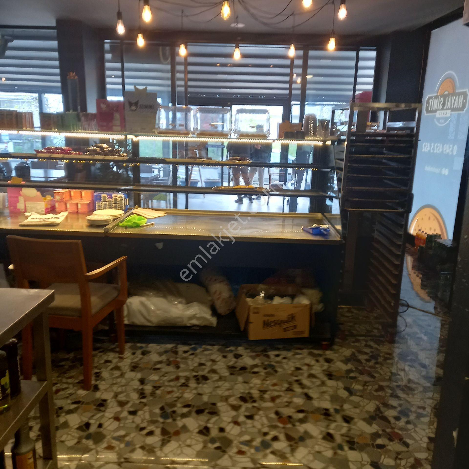 Cumhuriyet Mahallesinde 450 M2 Cafe Satılıktır - Görsel 23