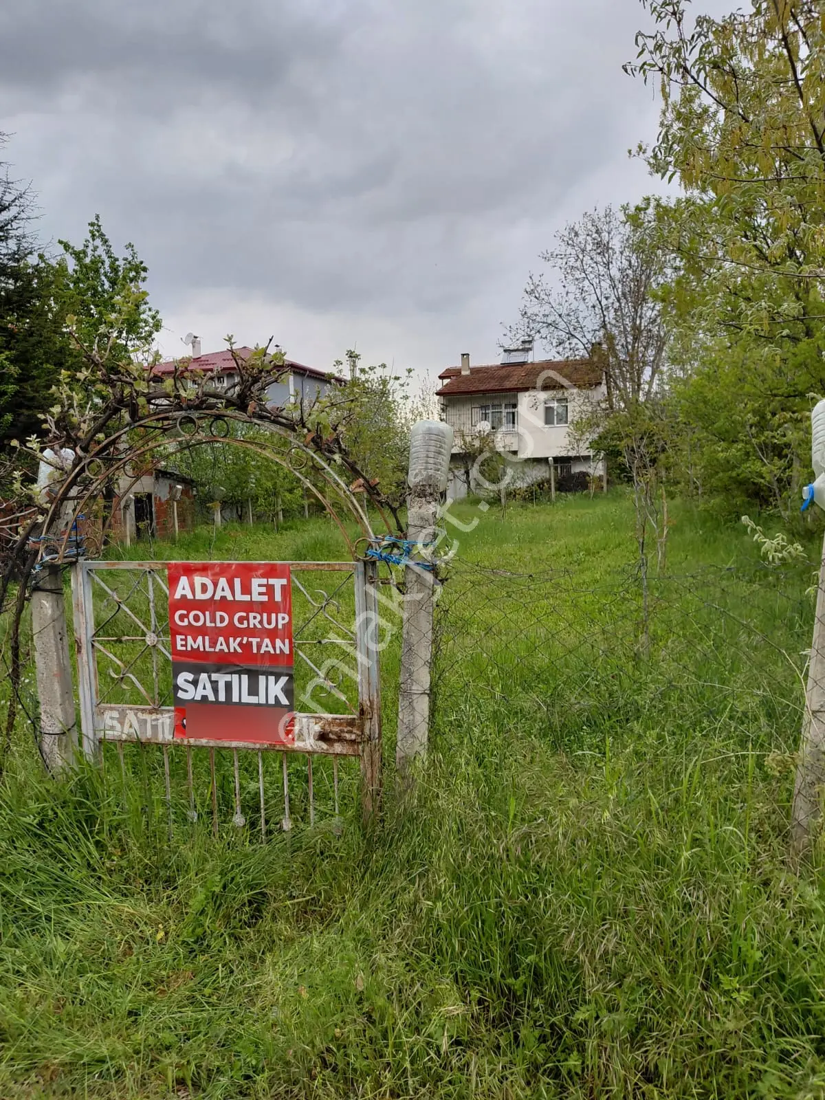 Adalet Gold Group Emlak'tan Satılık 405 M2 Arsa Tek Tapulu Kaçırılmayacak Fırsat Uygun Fiyata