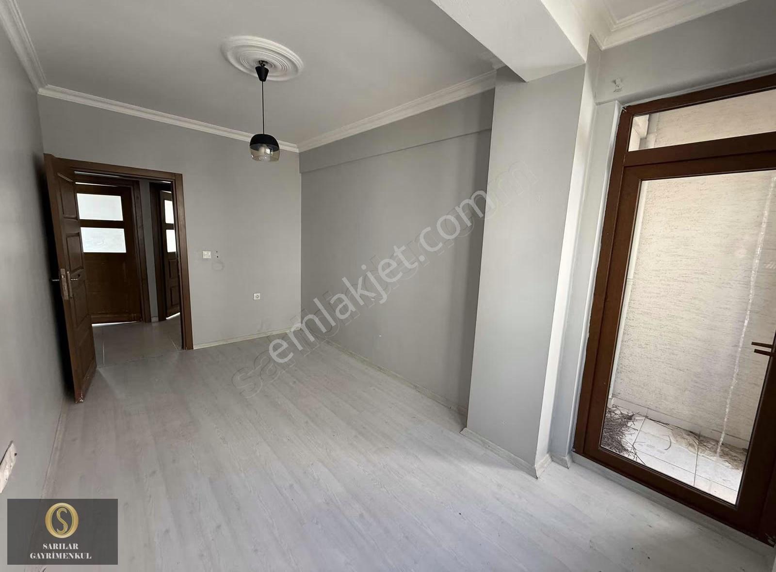 Sarılar Gm'den Espark Karşısı 2+1 Balkonlu Bakımlı Daire - Görsel 3