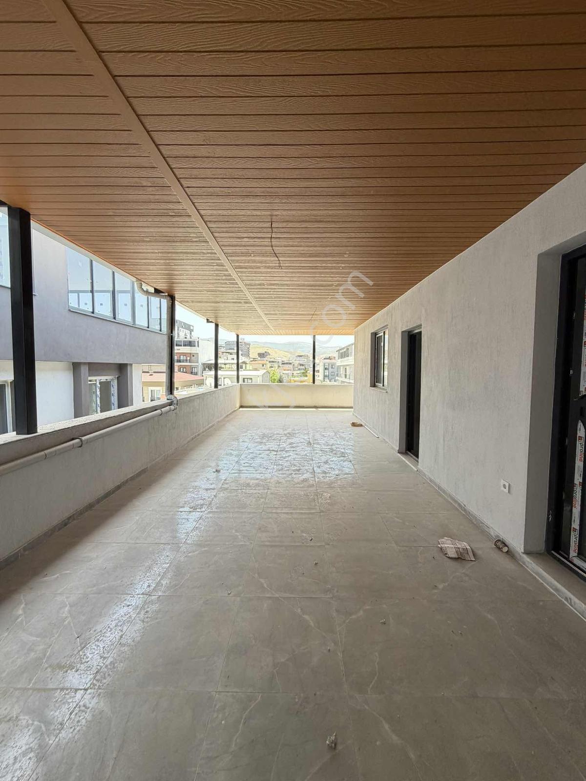 Menemende Satılık Dubleks Daire 4+1 Devlet Hastanesi Yakını - Görsel 15