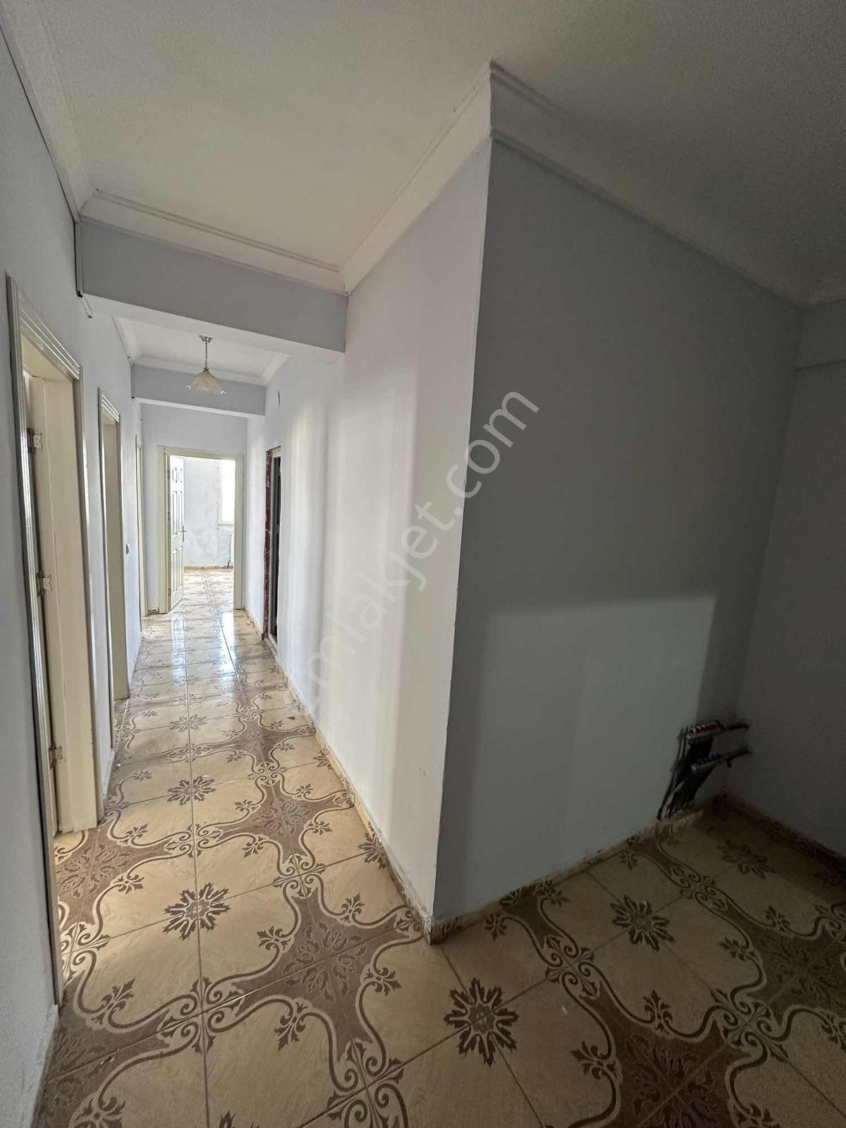 Sürer Emlak`tan Kiralık 2+1 Daire`miz Ara Katta 110 M2 Kare - Görsel 3