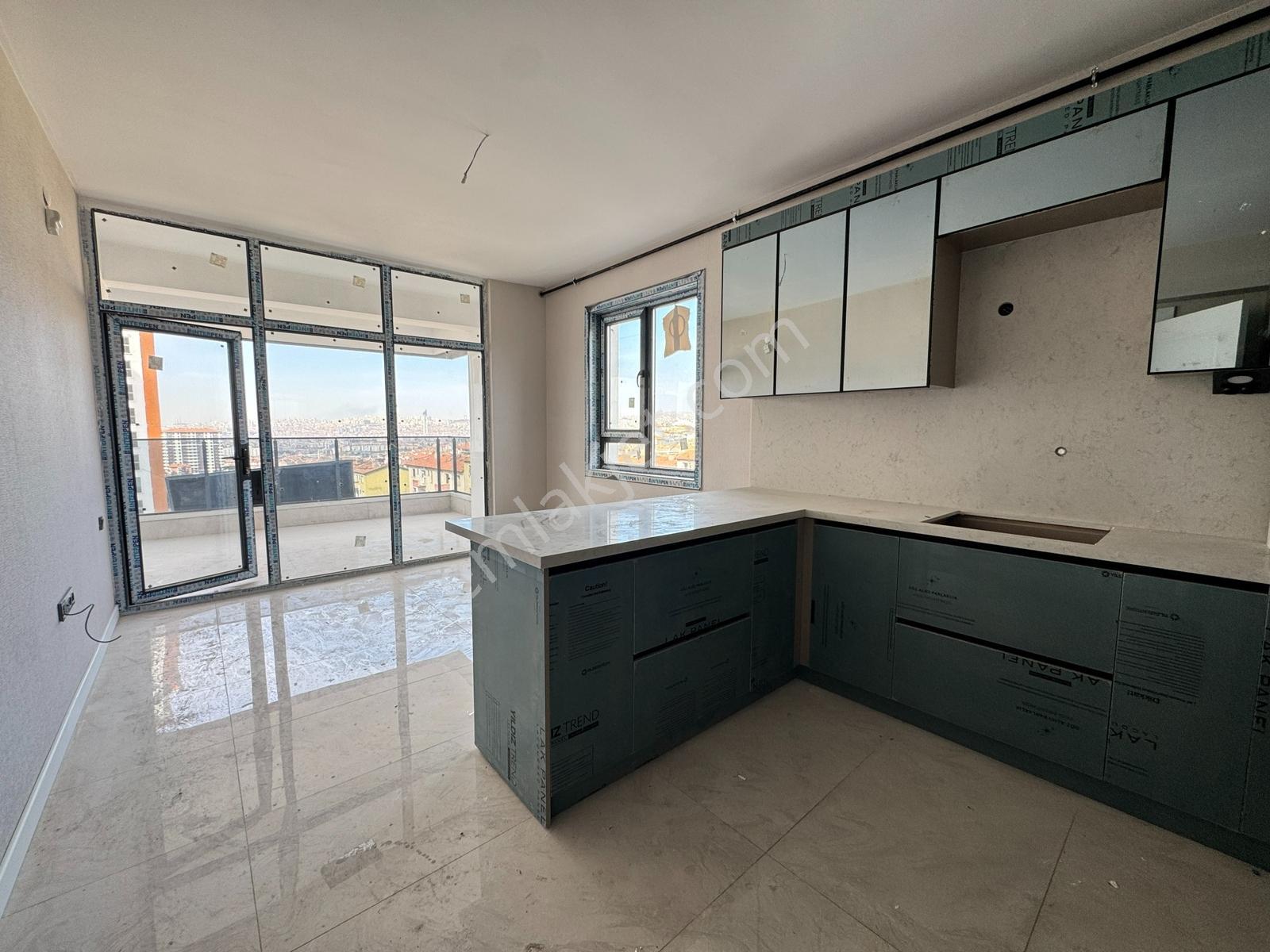 Vip'den Güneşevlerde Manzaralı Kpl Garj 4+1 Satılık Site Dairesi - Görsel 5